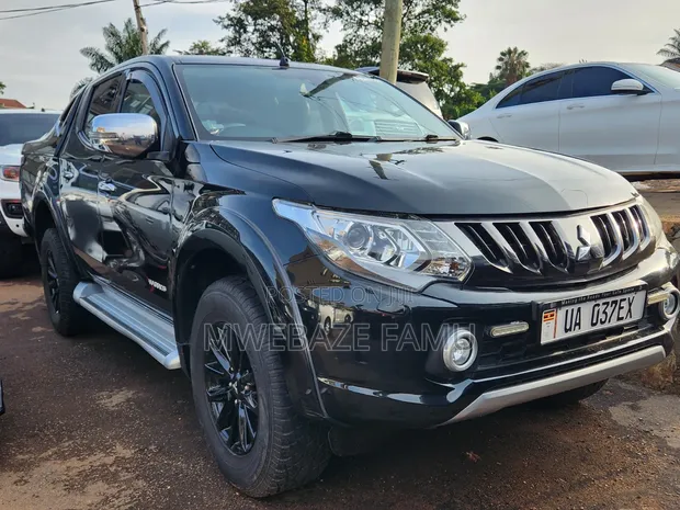 Mitsubishi Pajero 2015 Black - 1