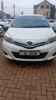 Toyota Vitz 2011 White - 2