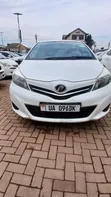 Toyota Vitz 2011 White - 3