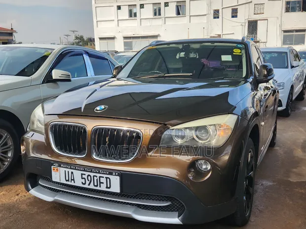 BMW X1 2014 Brown - 1
