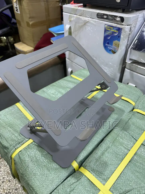 Adjustable Aluminum Laptop Stand - Ergonomic Foldable Desk Riser - 1