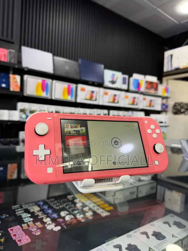 Nintendo Switch Lite - Excellent Condition - 1