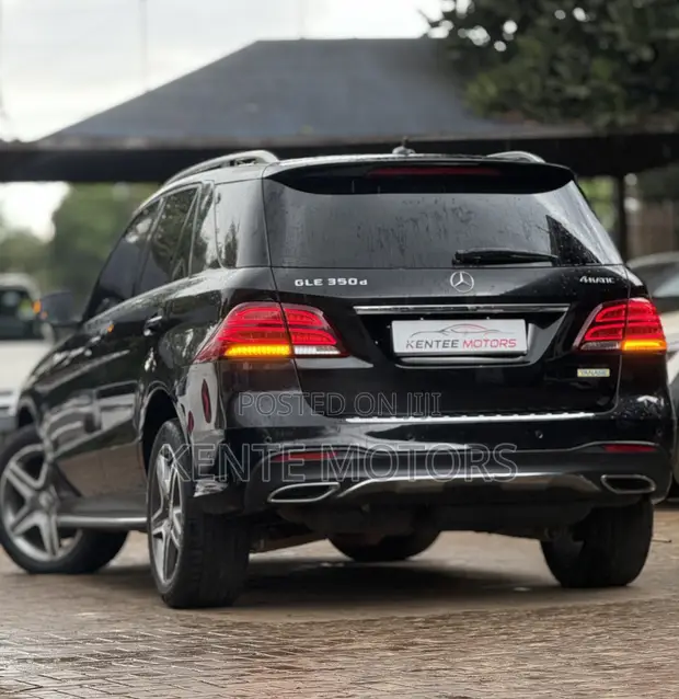 Mercedes-Benz GLE-Class 2017 Black - 1