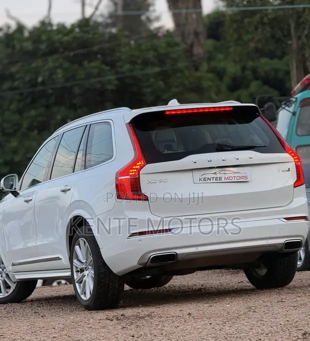 Volvo XC90 Plug-In Hybrid T8 AWD Core 7-Seater 2025 White - 1