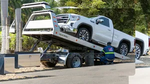 Car Carrier / Vehicle Transporter for Rent