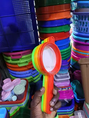 Plastic Strainers - Red