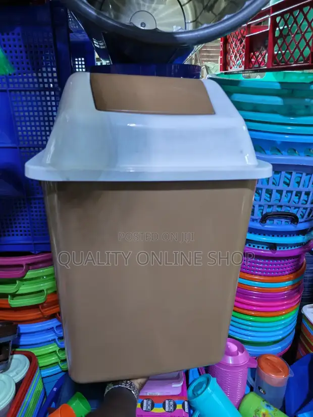 40 Litre Plastic Swing Bin - 1