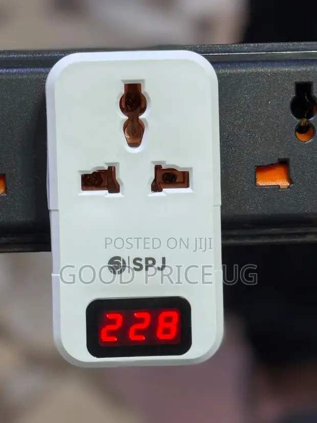 SPJ 13 Amp Digital Power Regulator / Power Guard - 1