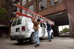 Fiberglass Extension Ladder (40 Ft)