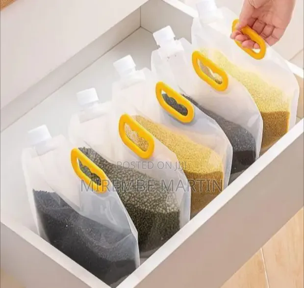 Flexible Pour Spout Storage Pouch for Dry Goods - 1