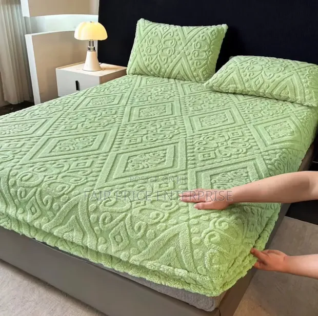 VIP Mattress Cover with 2 Pillow Cases - 1