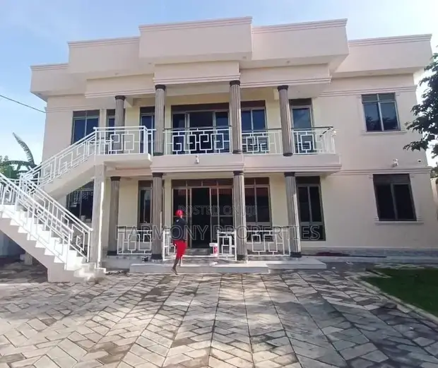 3 Bedroom Apartment for Rent in Muyenga Bukasa - 1
