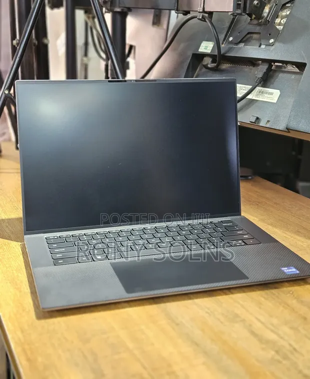 Dell Precision 5570 Laptop - Core i7, 16GB RAM, 512GB SSD - 1