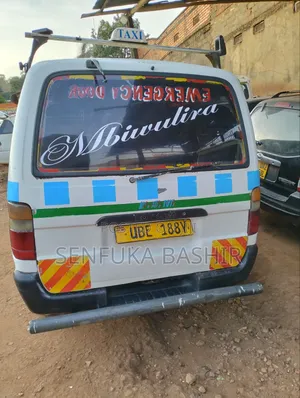 Toyota HiAce 2001