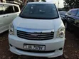 Toyota Noah 2011 Pearl - 2