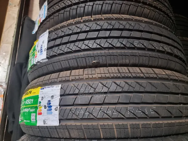 215/70R16 Tires for Toyota RAV4 & Harrier (Old Models) - 1