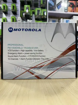 Motorola GP1000 UHF FM Transceiver Radio