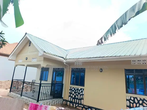 4 Bedroom House for Sale in Mukono TC - 1