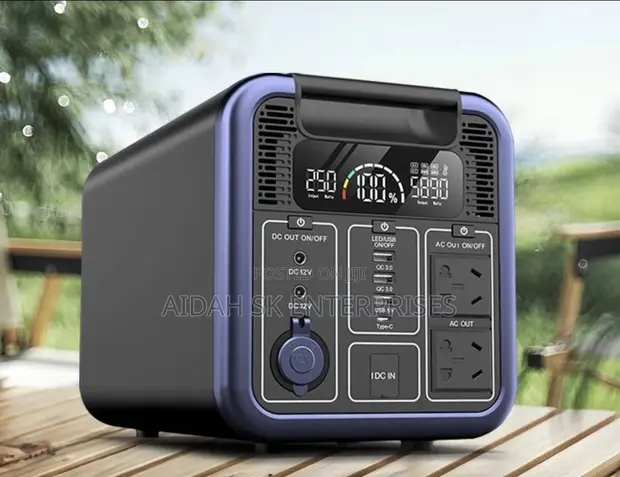 1200W Portable Power Station 806Wh Solar Generator - 1