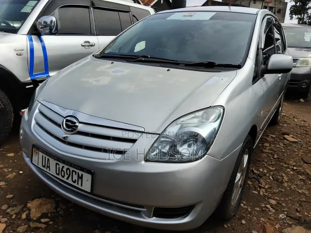 Toyota Corolla Spacio 2007 Silver - 1