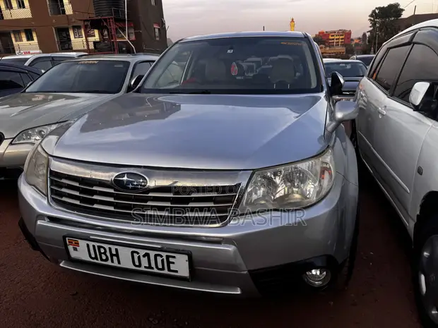 Subaru Forester 2008 Silver - 1