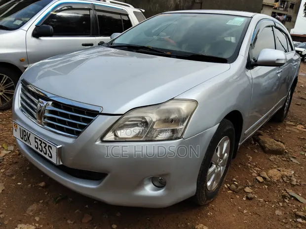 Toyota Premio 2010 Silver - 1