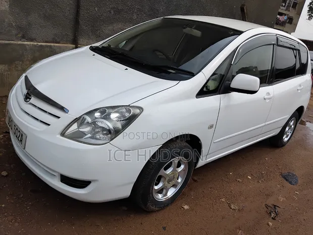 Toyota Corolla Spacio 2006 Off White - 1