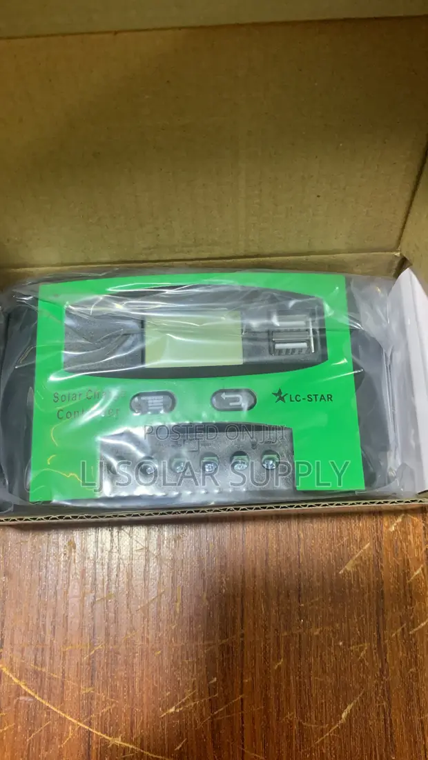 LC-Star Solar PWM Charge Controller 10A - 1