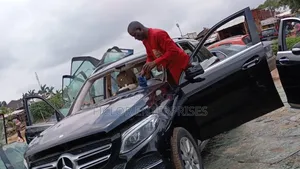 Windscreen Replacement & Auto Glass Solutions