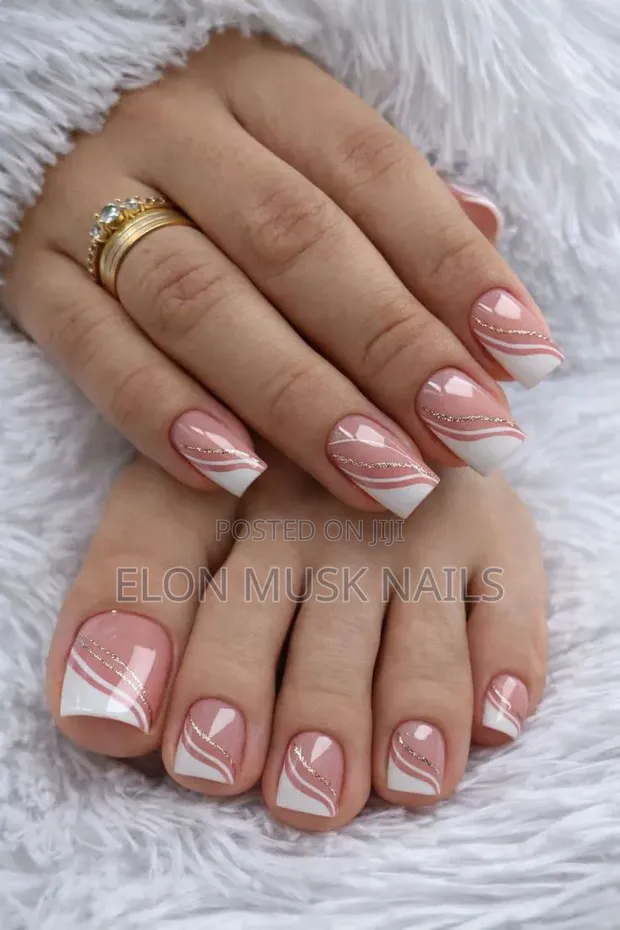 Nail Technician - Elon Musk Nails UG - 1