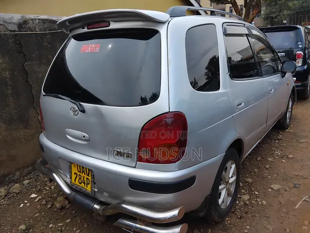 Toyota Corolla Spacio 2002 Silver - 1