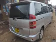 Toyota Noah 2004 Silver - 2