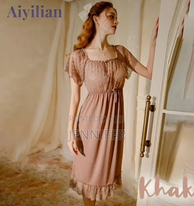 Vintage-Style Lace Babydoll Nightgown - 1