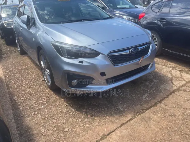 Subaru Impreza 2017 Silver - 1