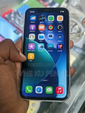 Apple iPhone 11 64GB White