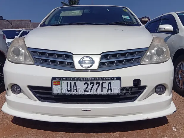 Nissan Tiida 2012 White - 1
