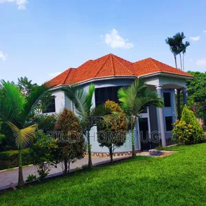 5 Bedroom Mansion for Sale in Busukuma