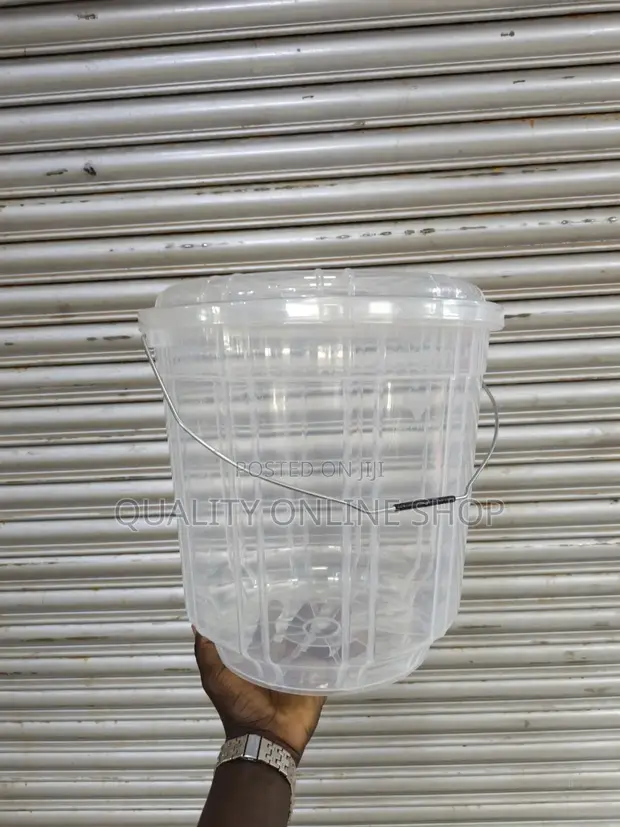 20 Litre Clear Plastic Buckets with Lid and Handle - 1