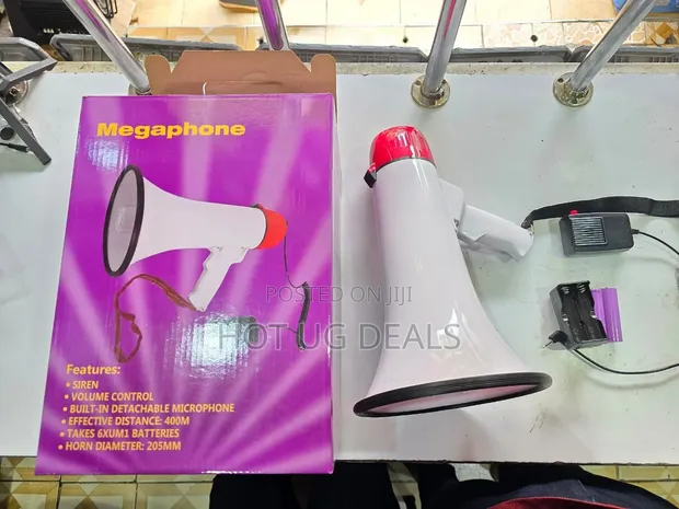 Handheld Megaphone Bullhorn with Siren & Detachable Mic (400M Range) - 1
