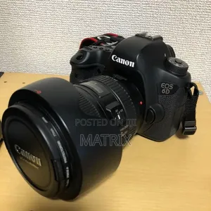 Canon EOS 6D with 24-105mm f/3.5-5.6 IS STM Lens