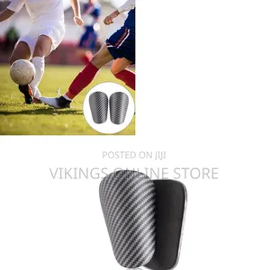 Lightweight Mini Soccer Shin Guards - Carbon Fiber Weave