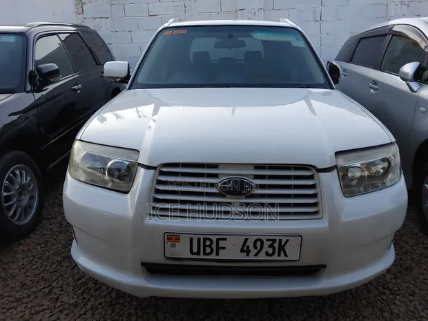 Subaru Forester 2006 Pearl - 1