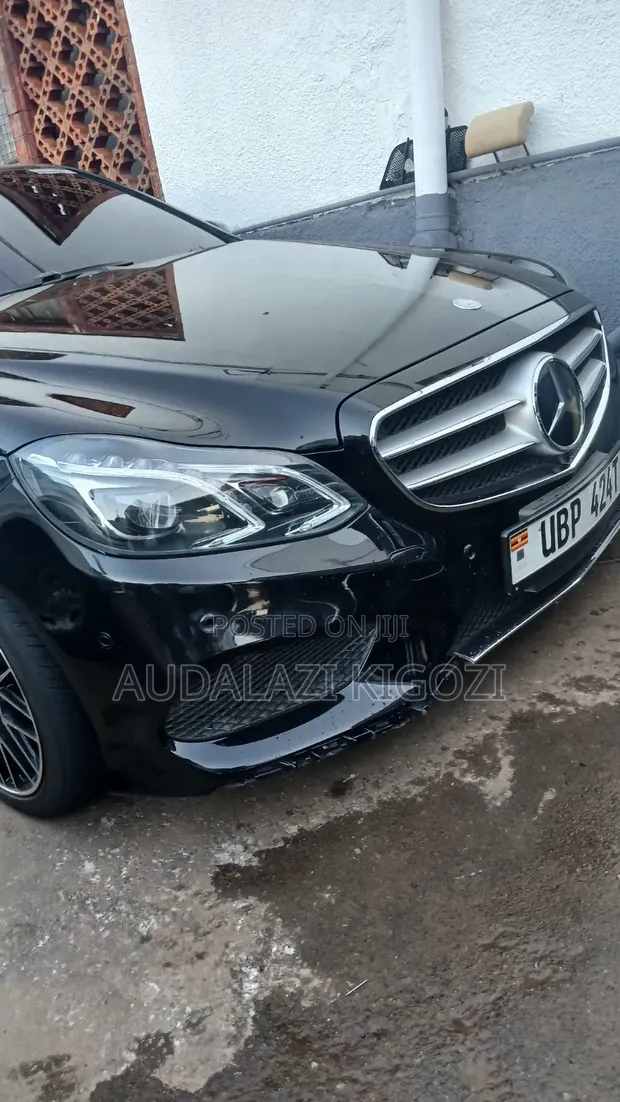 Mercedes-Benz E250 SV Premium 2014 Black - 1