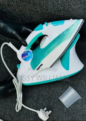 Geepas GSI24015 Cordless/Corded Steam Iron - 2200W