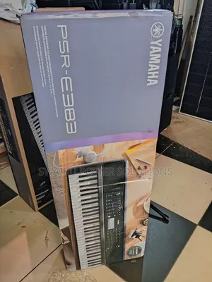 Yamaha PRS-E383 Portable Keyboard