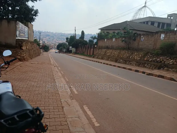 Land for Sale in Kanyanya - 1