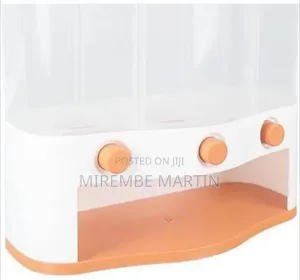 3-Grid Grain Storage Container/Dispenser