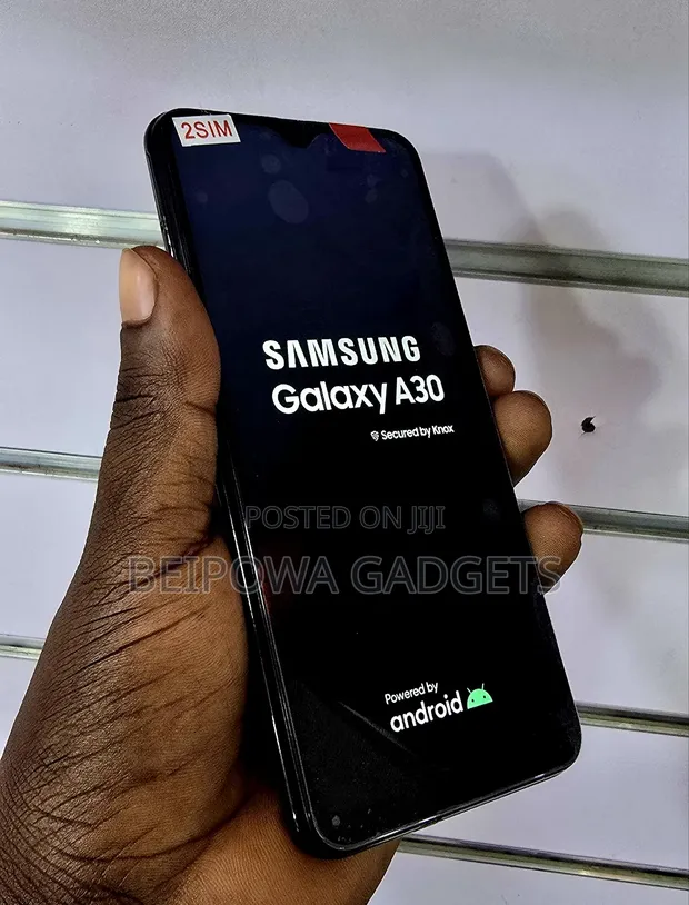 New Samsung Galaxy A30 64GB Black - 1