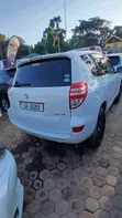 Toyota RAV4 2008 White - 2