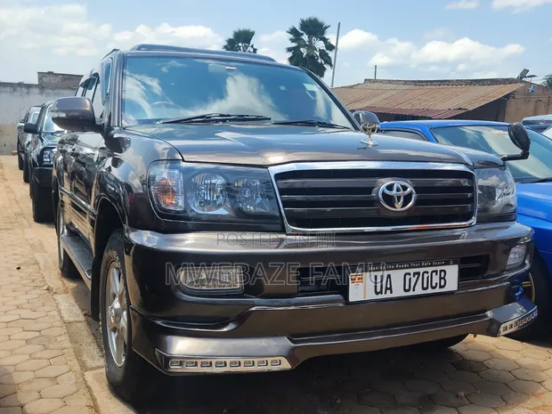 Toyota Land Cruiser 2007 V8 Petrol - 1